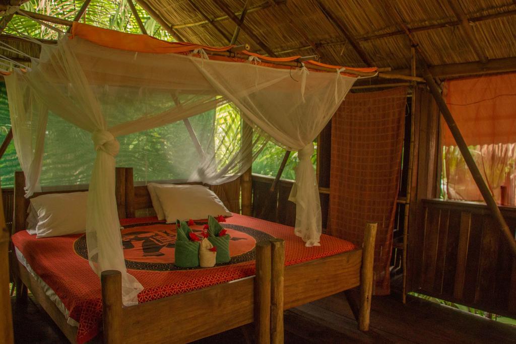 Finca Exotica Eco Lodge Carate Ngoại thất bức ảnh